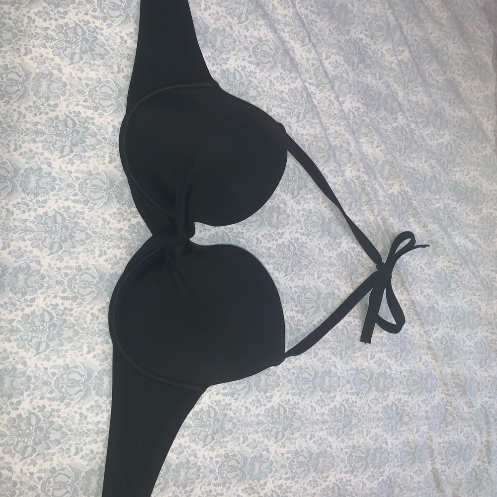 Black bikini top